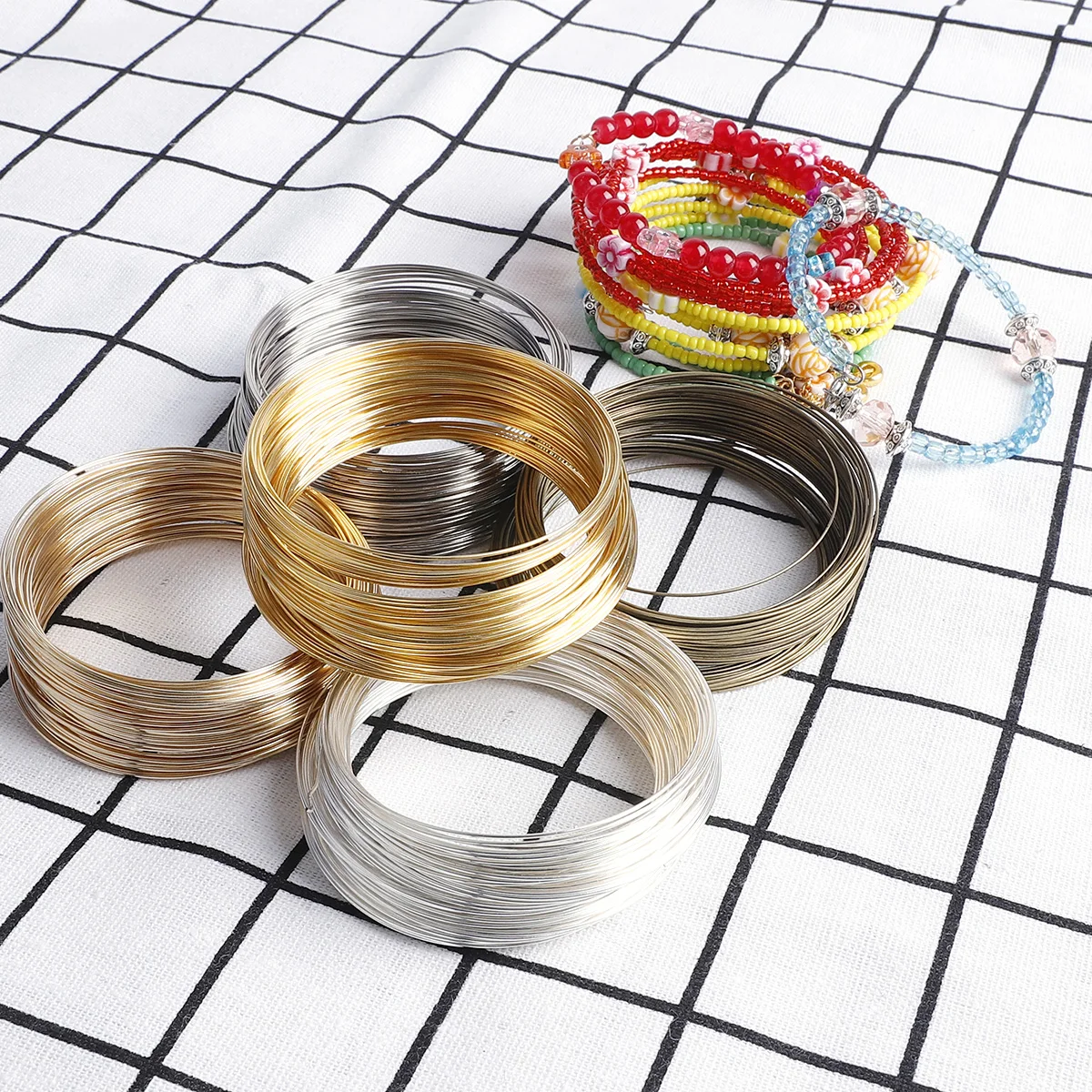 100Loops 0.6mm Memory Wire Bra - Coil Building Kit reseña y precio