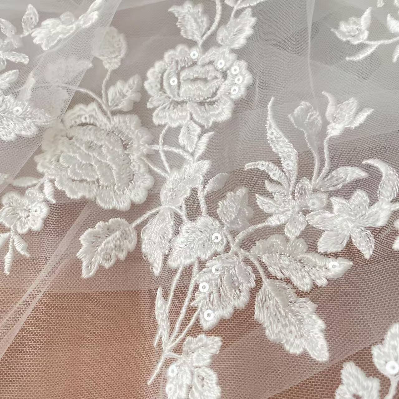 French Embroidered Lace Fabric - Dry Herb Vaping Accessories reseña y precio