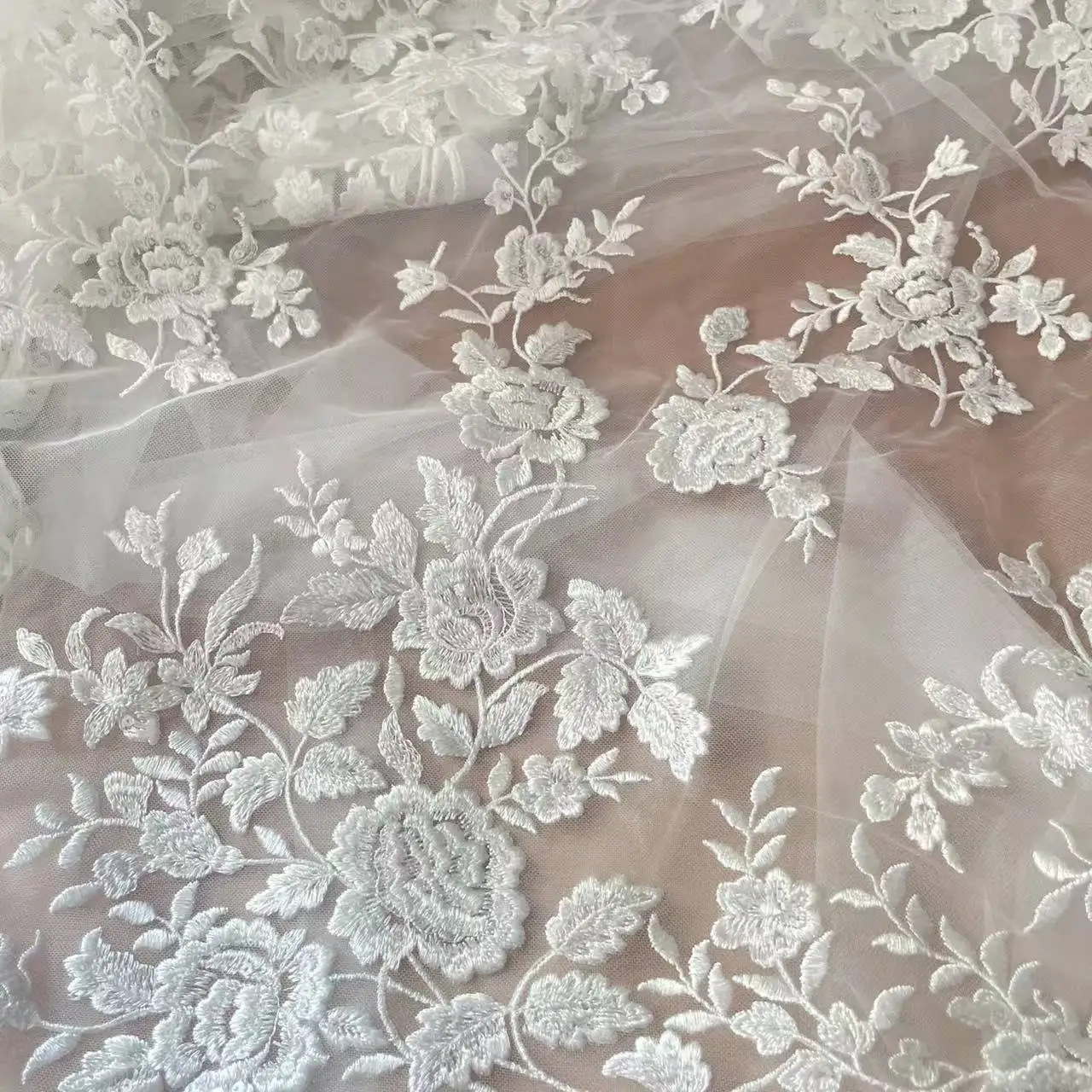 French Embroidered Lace Fabric - Dry Herb Vaping Accessories reseña y precio